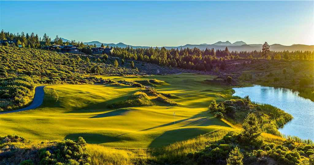 Central Oregon Golf: A Destination That Brings People Together